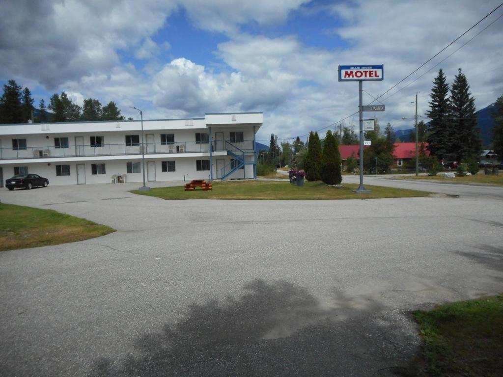 Blue River Motel Dış mekan fotoğraf